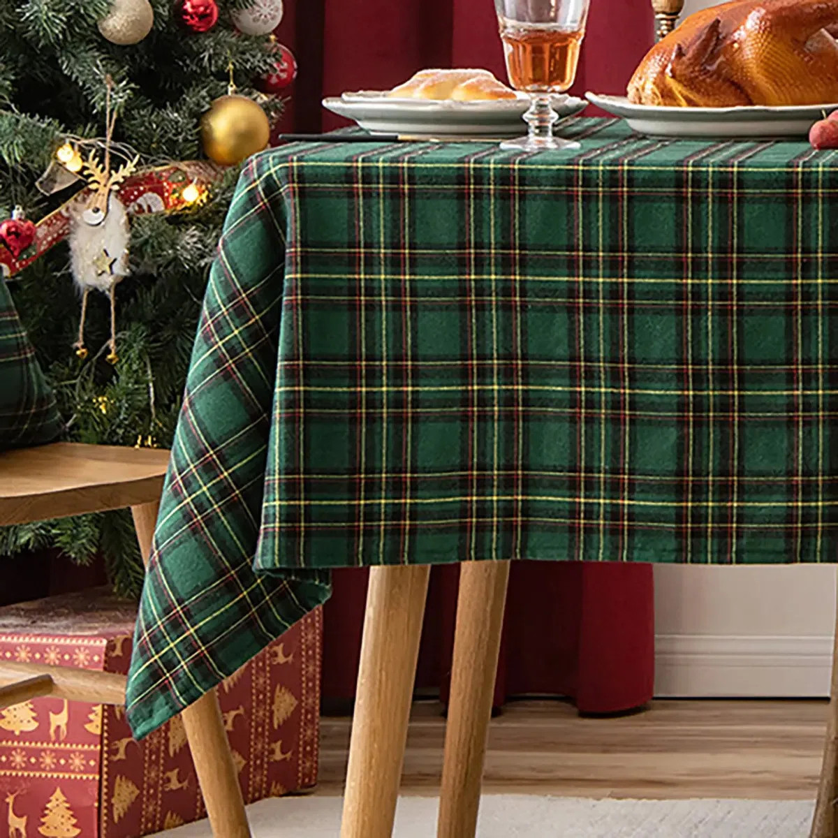 Reviel Plaid Christmas Polyester Tablecloth | Wayfair North America