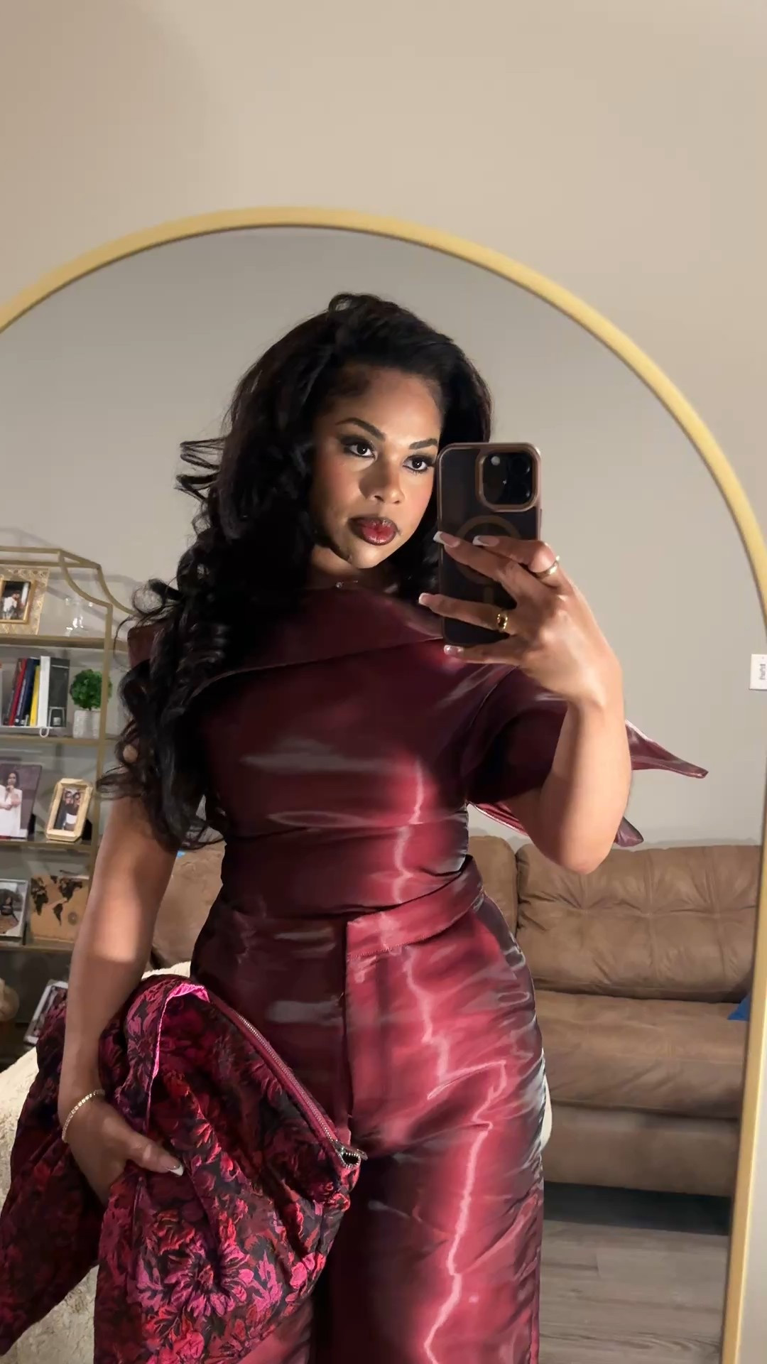 The perfect outfit that stands out! 😍

Top: Medium (should’ve sized up)
Bottoms: Large 

#LTKootd #LTKNYFW #LTKgrwm