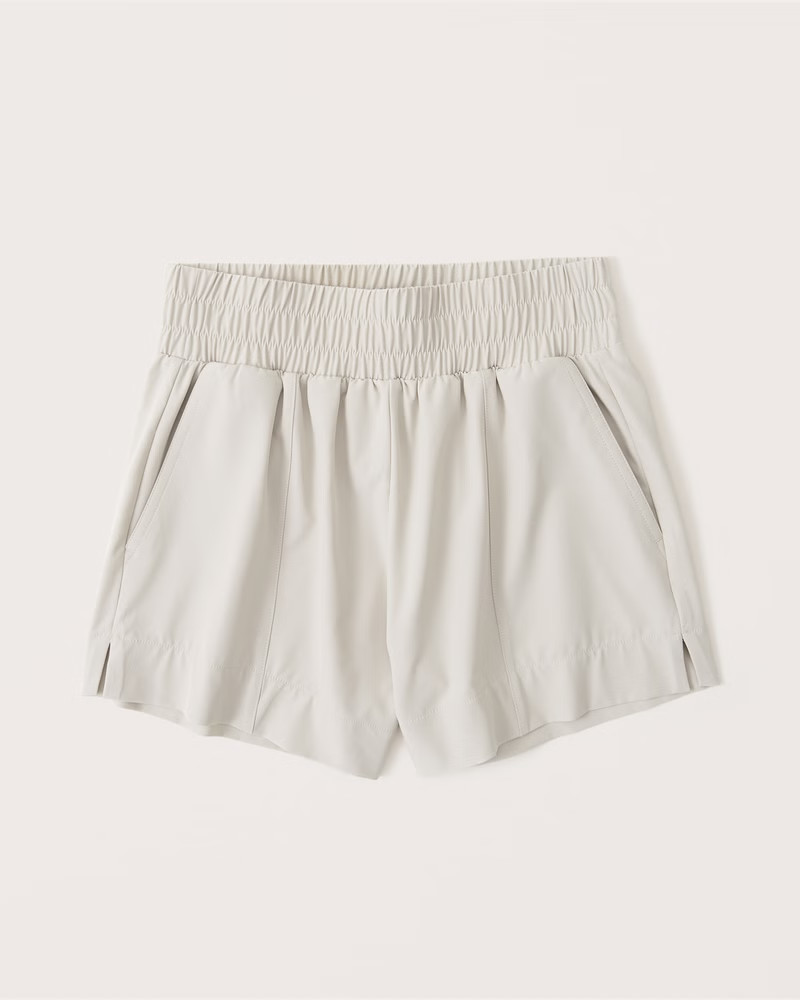 Traveler Shorts | Abercrombie & Fitch (US)