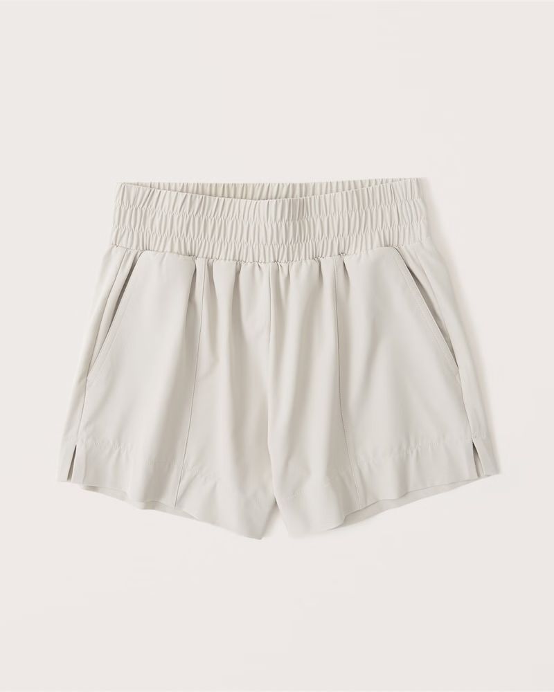 Traveler Shorts | Abercrombie & Fitch (US)