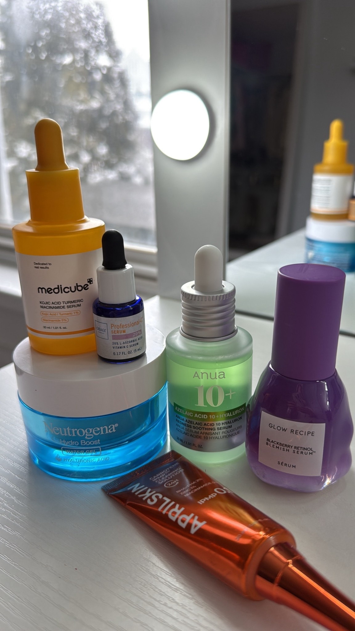 Skincare 🤍 

#LTKmomlife #LTKgrwm #LTKselfcare