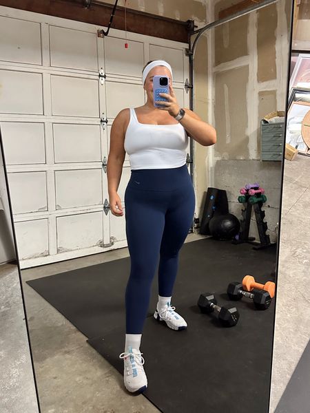Midsize workout outfit 💪 size large in leggings, and XL in amazon top 

#LTKActive #LTKMidsize #LTKFitness