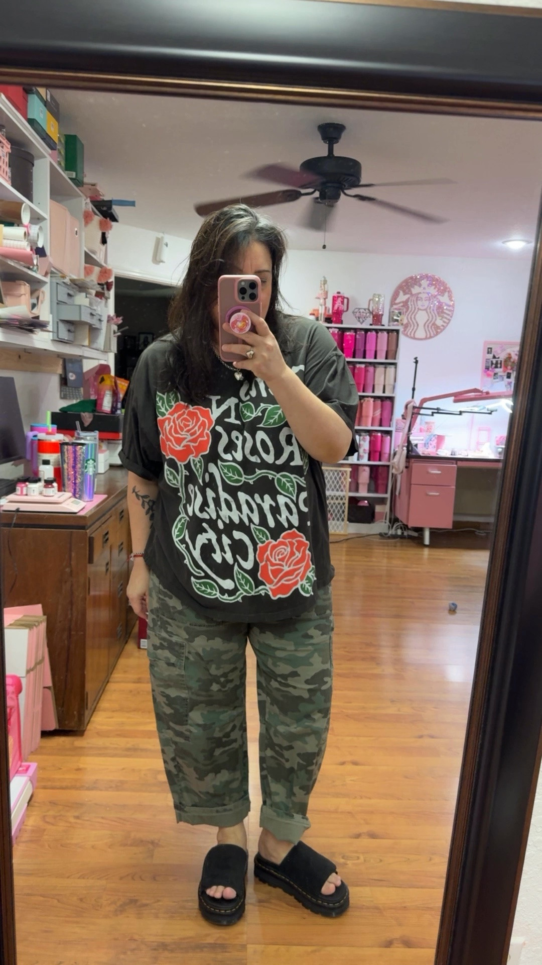Yes I live in and love band tshirts especially oversized.