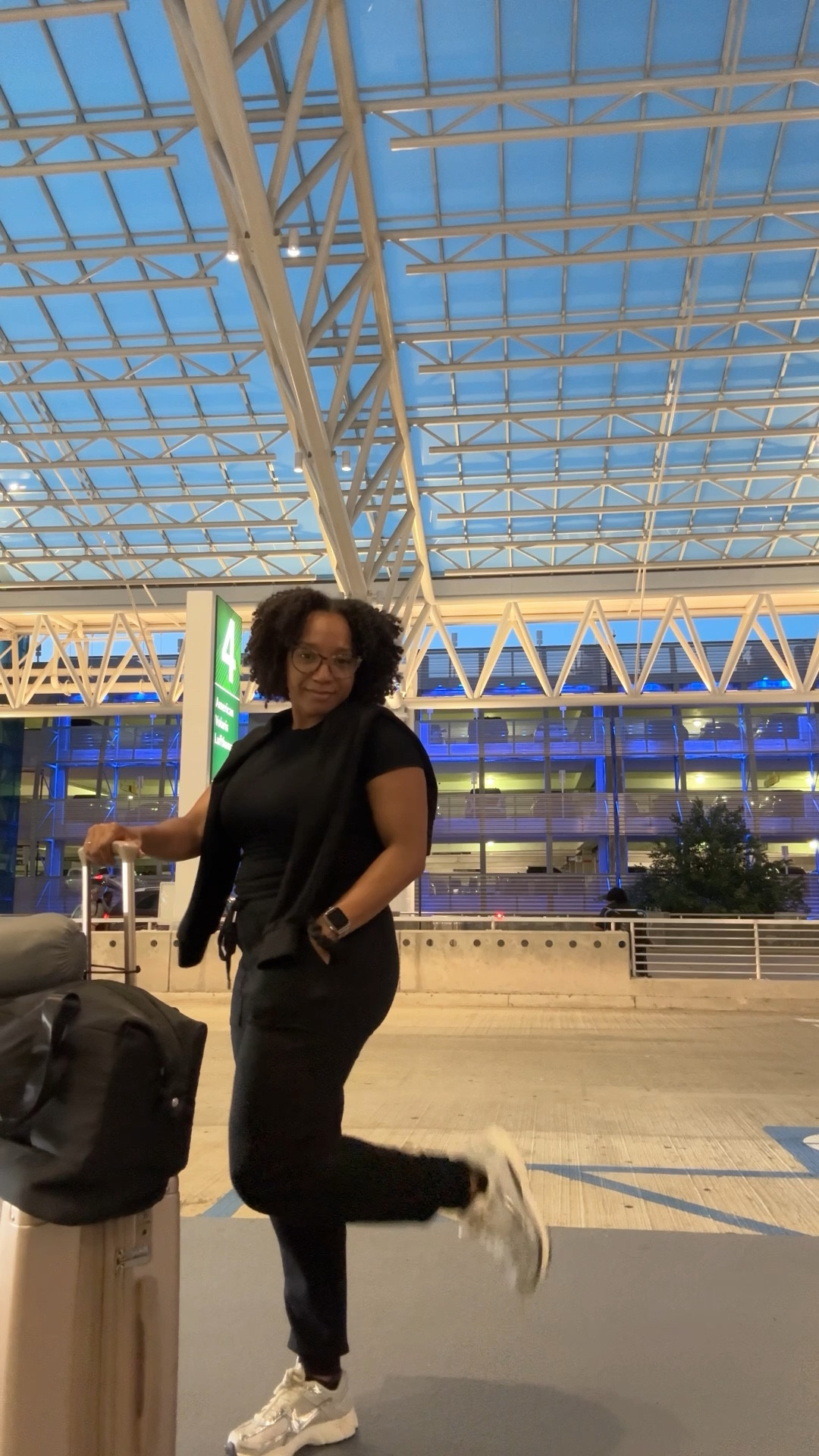 Travel set ! 





#LTKActive #LTKTravel #LTKStyleTip