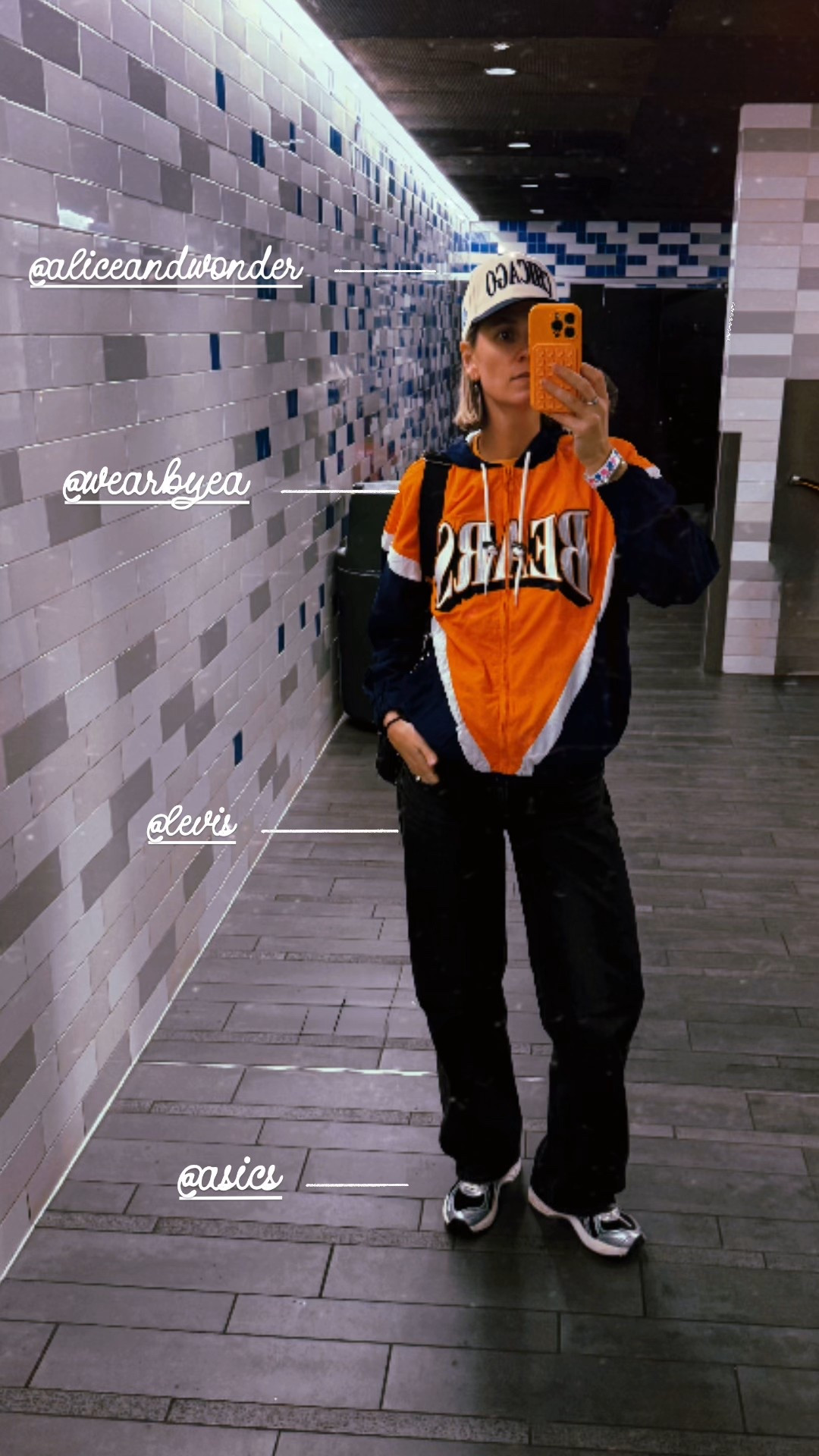 🐻⬇️

#LTKootd #LTKFindsUnder100 #LTKActive