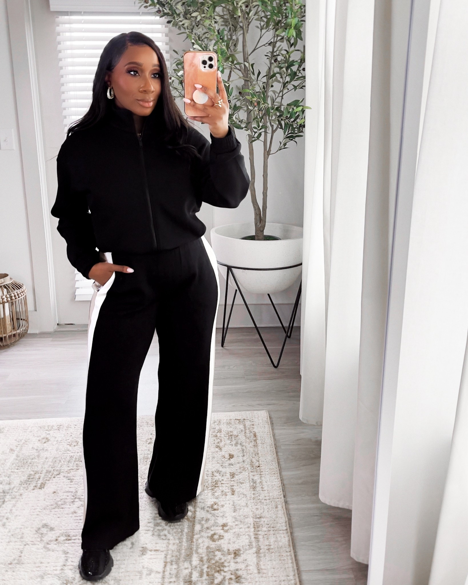 Cozy Spring Styles! 🌻 Wearing a medium in the jacket and Small Regular in the pants. 

Spring styles, style inspo, style ideas, outfit ideas, Spanx 

#LTKootd #LTKgrwm #LTKSeasonal