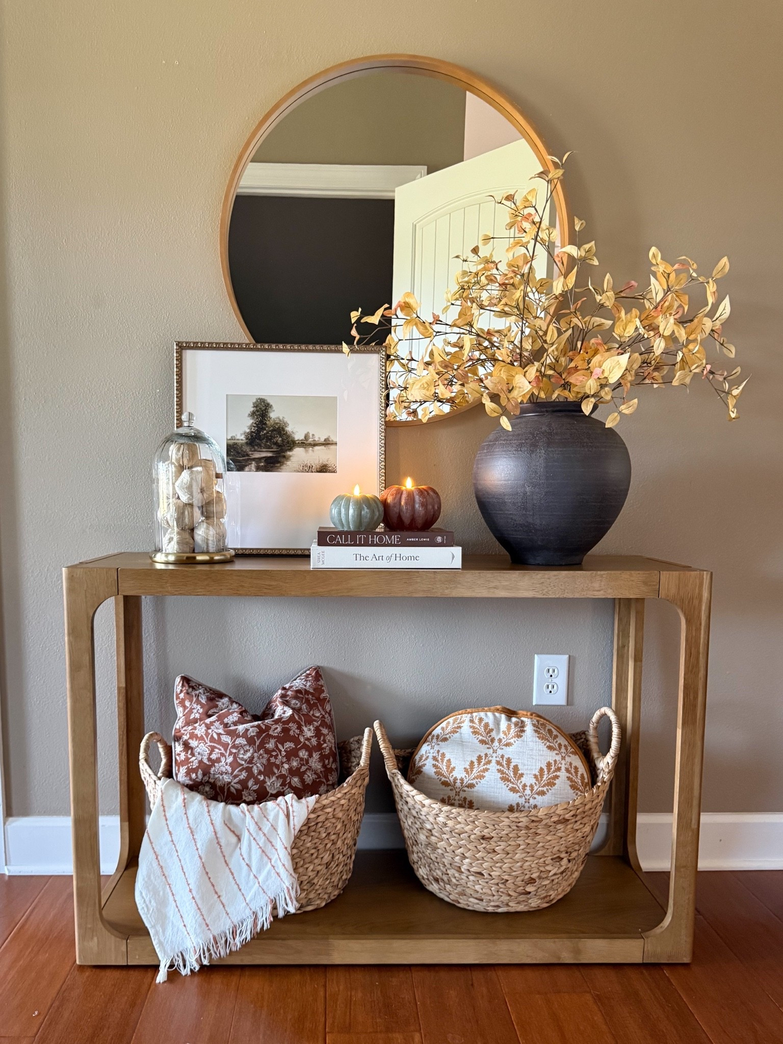 Fall entryway! 🍂 Just because you don’t have much space doesn’t mean you can’t have a bit impact! This threshold vase from Target is the star of the show! 🤩

#LTKSeasonal #LTKHome