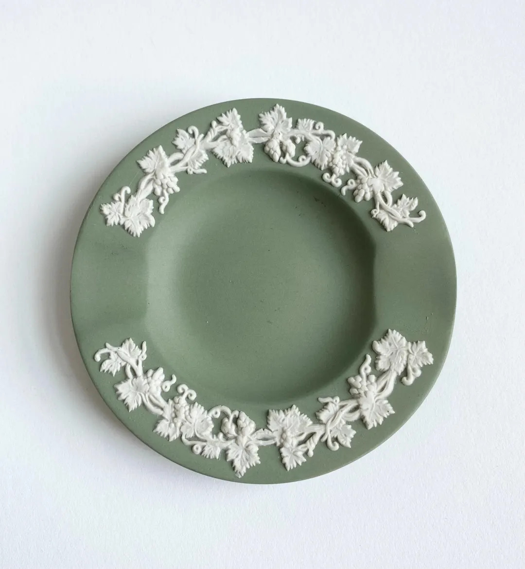 WEDGEWOOD Vintage Green Jasperware Ashtray Sage Green & White Ash Tray Tobacciana - Etsy | Etsy (US)