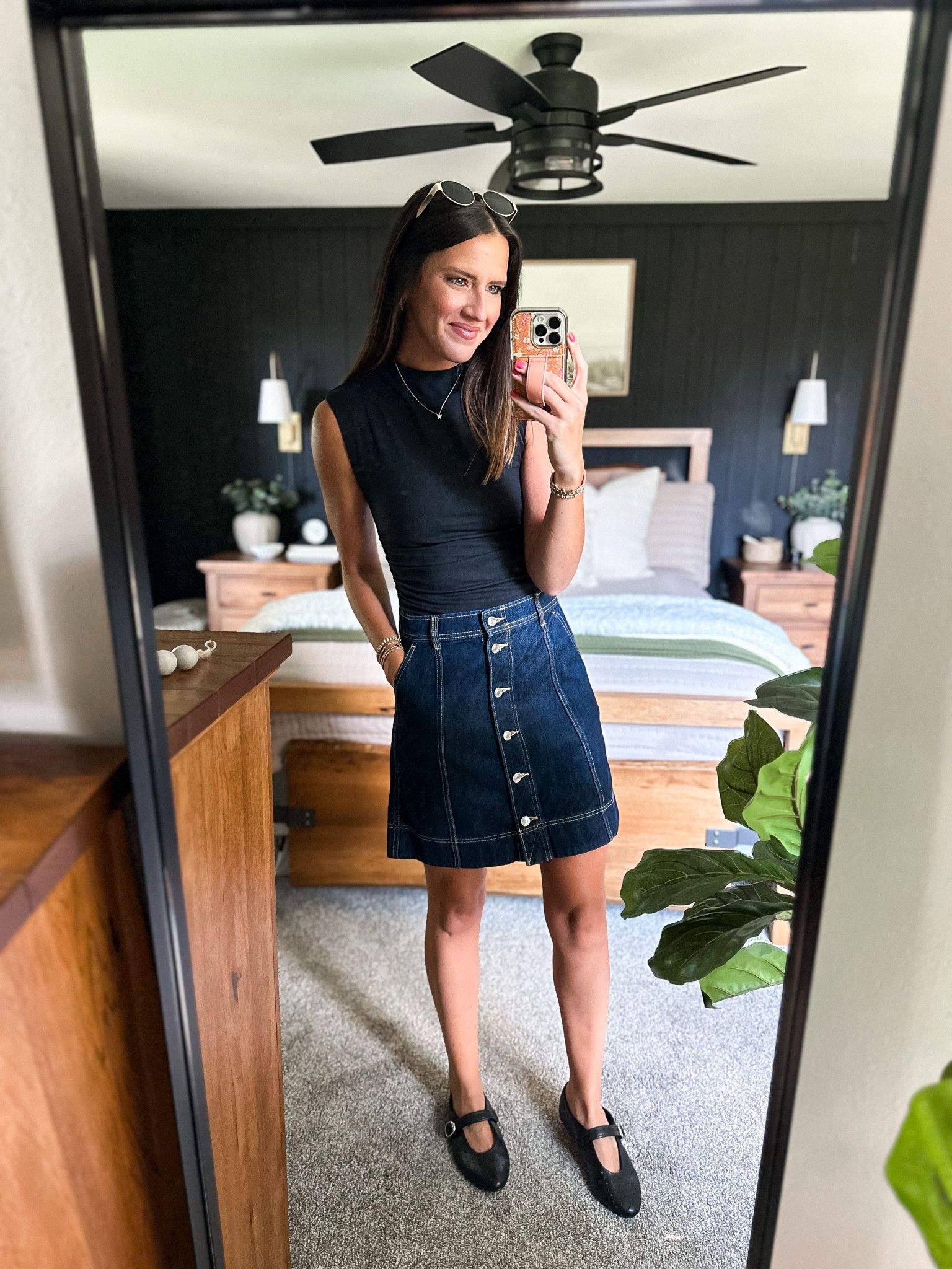 This denim skirt from Walmart is everything! 🙌🏻

Skirt - size 2 
Top - small


#LTKFindsUnder50