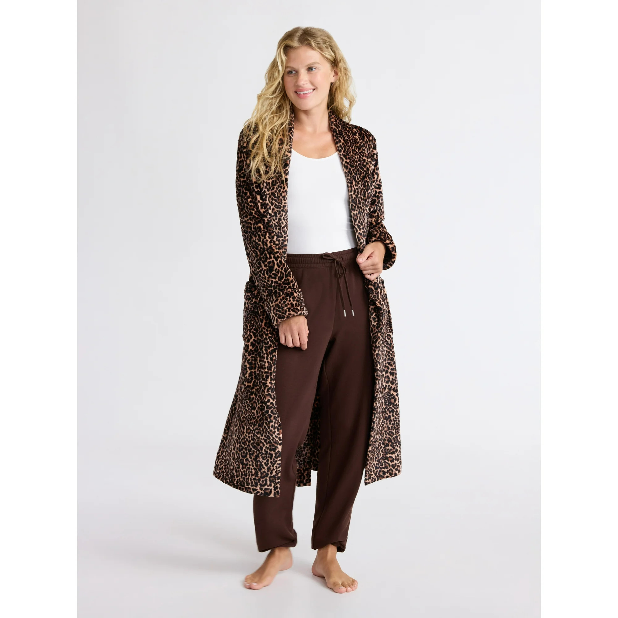 Joyspun Women's Plush Robe, Sizes S-3X - Walmart.com | Walmart (US)