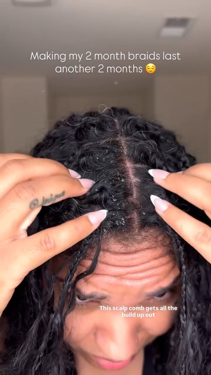 I think | just gave my braids another 2 months of life 😌😏

Nah fr if you not cleaning your scalp like this when you have braids they ain’t gonna last you & you wasting your money 🤷🏽‍♀️

#braids #hair #miracleknots #protectivestyles #hairday