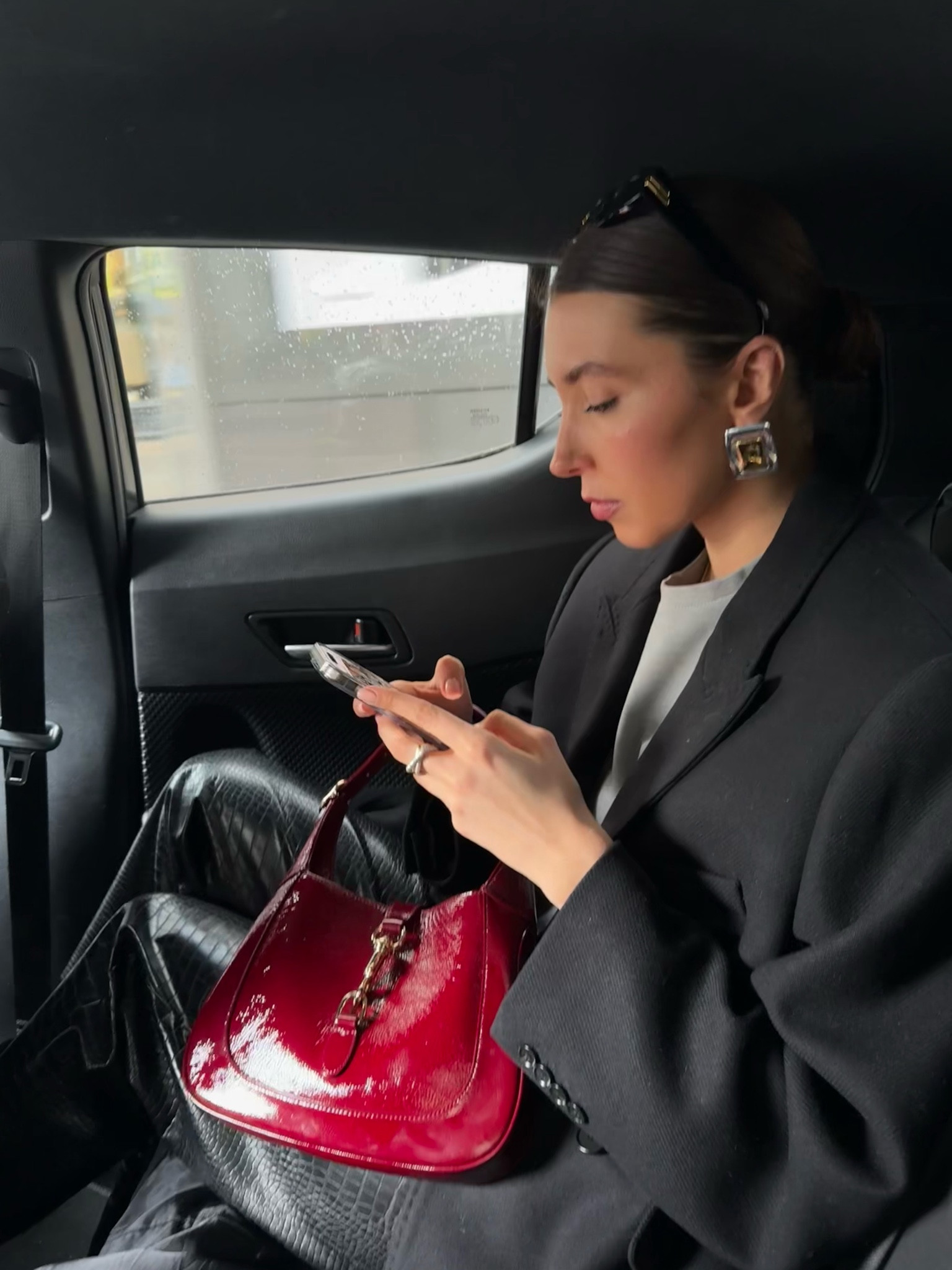 never not texting 🤳🏻