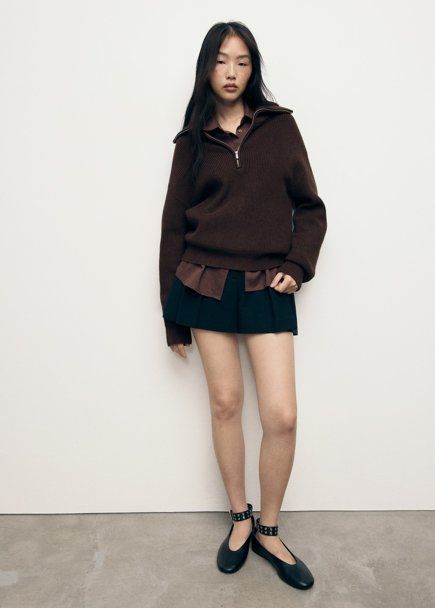 Sweater with contrasting zipper collar | Mango (US/MX/AU)