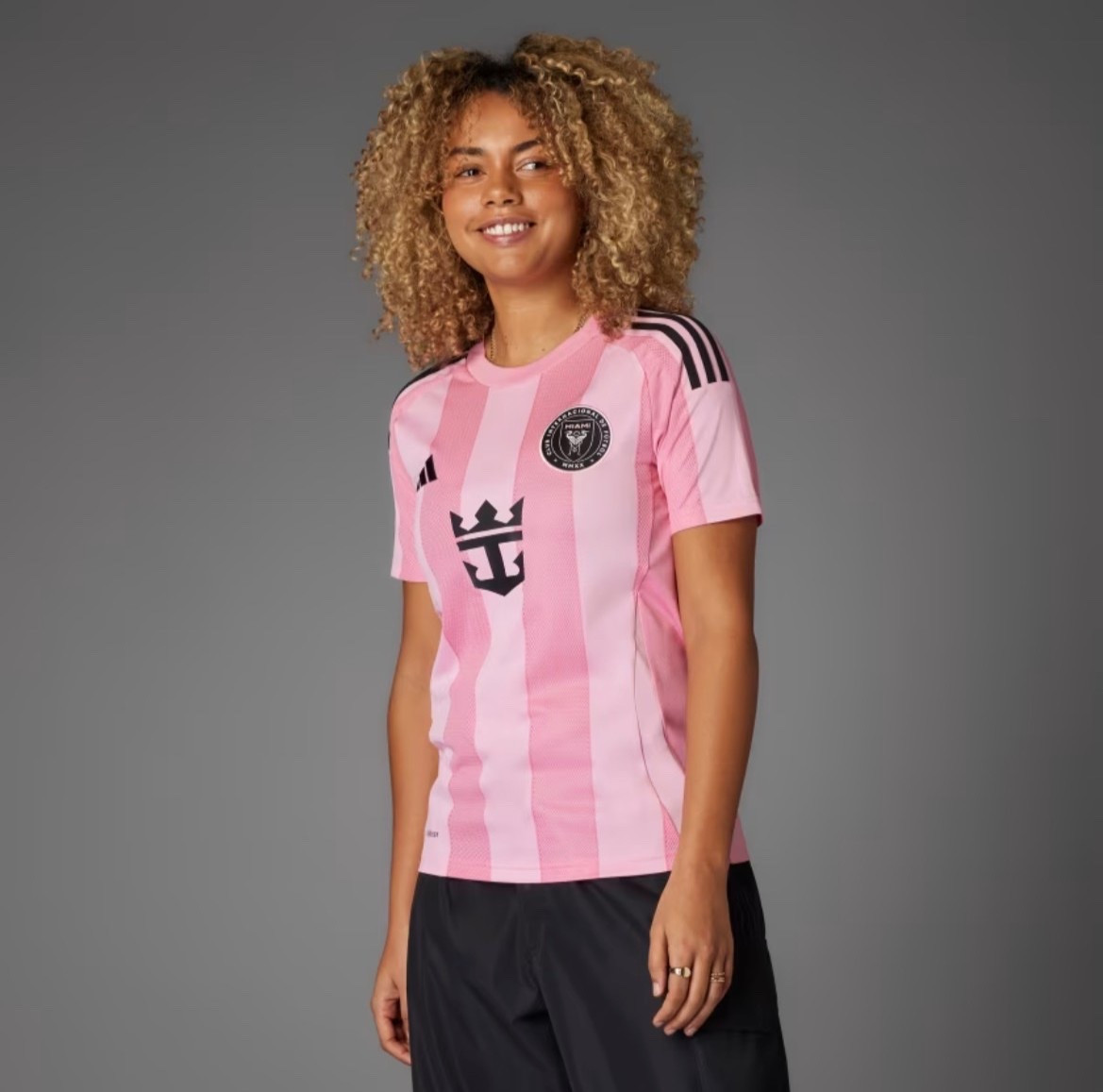 With the FIFA World Cup going on, I wanted to find a Messi jersey! ⚽️🤩🩵 I love this pink one even though it’s his Miami team. 🩷 The blue & white FIFA Argentina 🇦🇷 Messi jersey is extremely popular right now though which is linked to this post too. Grab them while you can! #fifa #fifaworldcup #soccer #adidas #leomessi #argentina #usa

#LTKdayinmylife #LTKootd #LTKActive