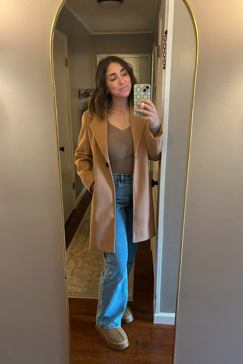 Abercrombie DENIM sale!! Size 8 My fav pair of denim! 👖

#momswithstyle #momootd #momoutfits #everydaystyle #outfitideas #casualstyle #amazonfashion #amazonvestlife #abercrombiedenim 