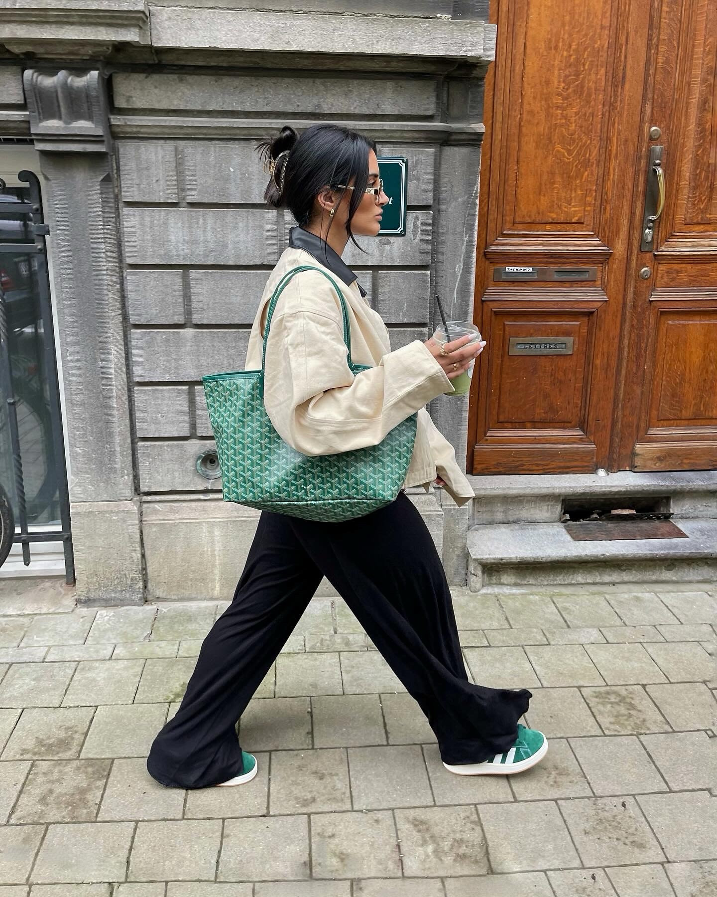 Sand jacket with faux leather collar & black jersey trousers 🖤💚

#LTKeurope #LTKstyletip #LTKSeasonal