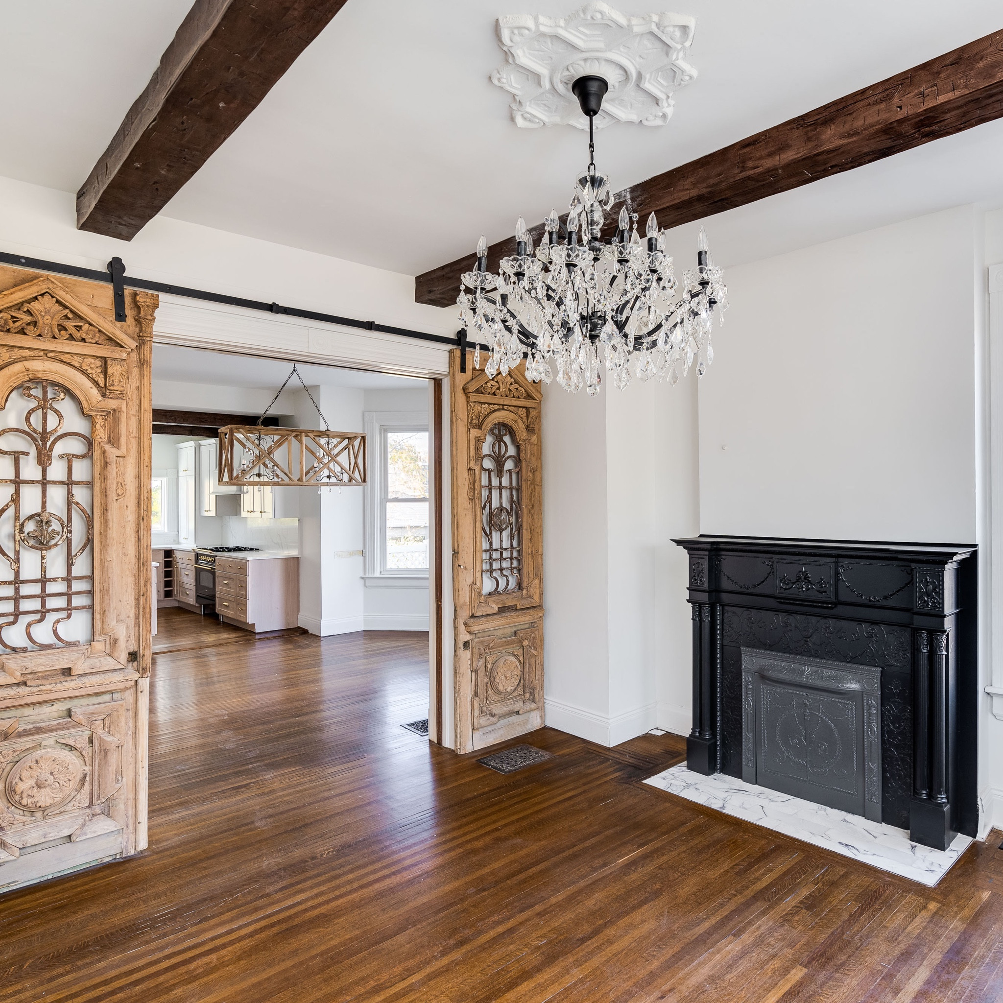 Jefferson Reno - Living Room