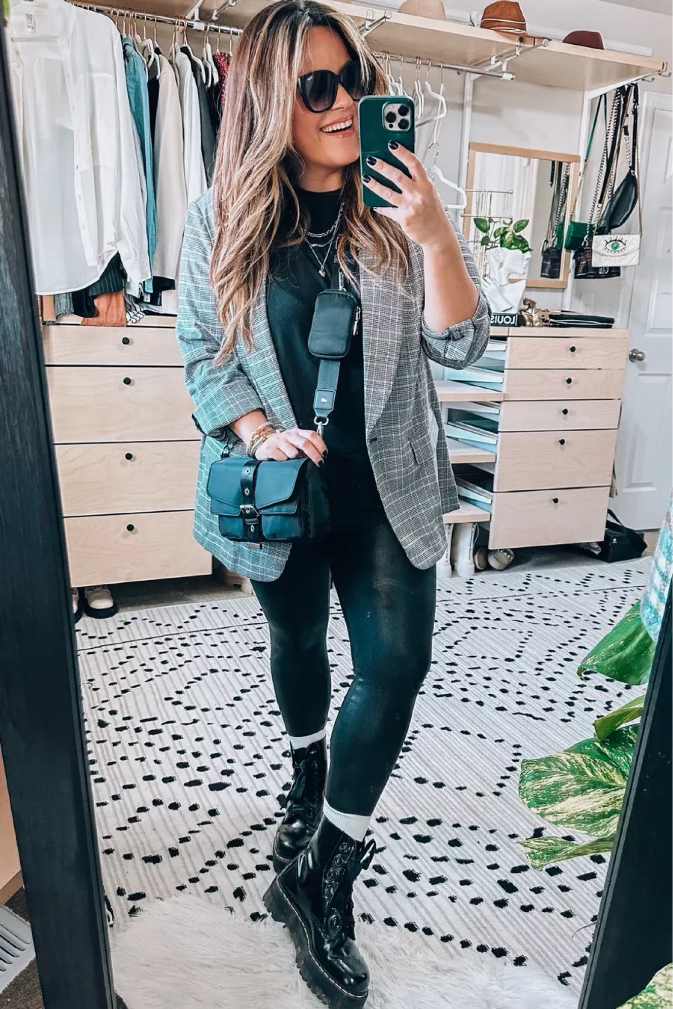 Autumn outfit business work leather leggings blazer  Outfits with leggings,  Plaid jacket outfit, Autumn outfit