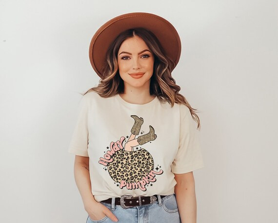 Howdy Pumpkin Western Halloween Shirt Country Music Cowgirl Halloween Tee Retro Cowboy Boots Pump... | Etsy (US)