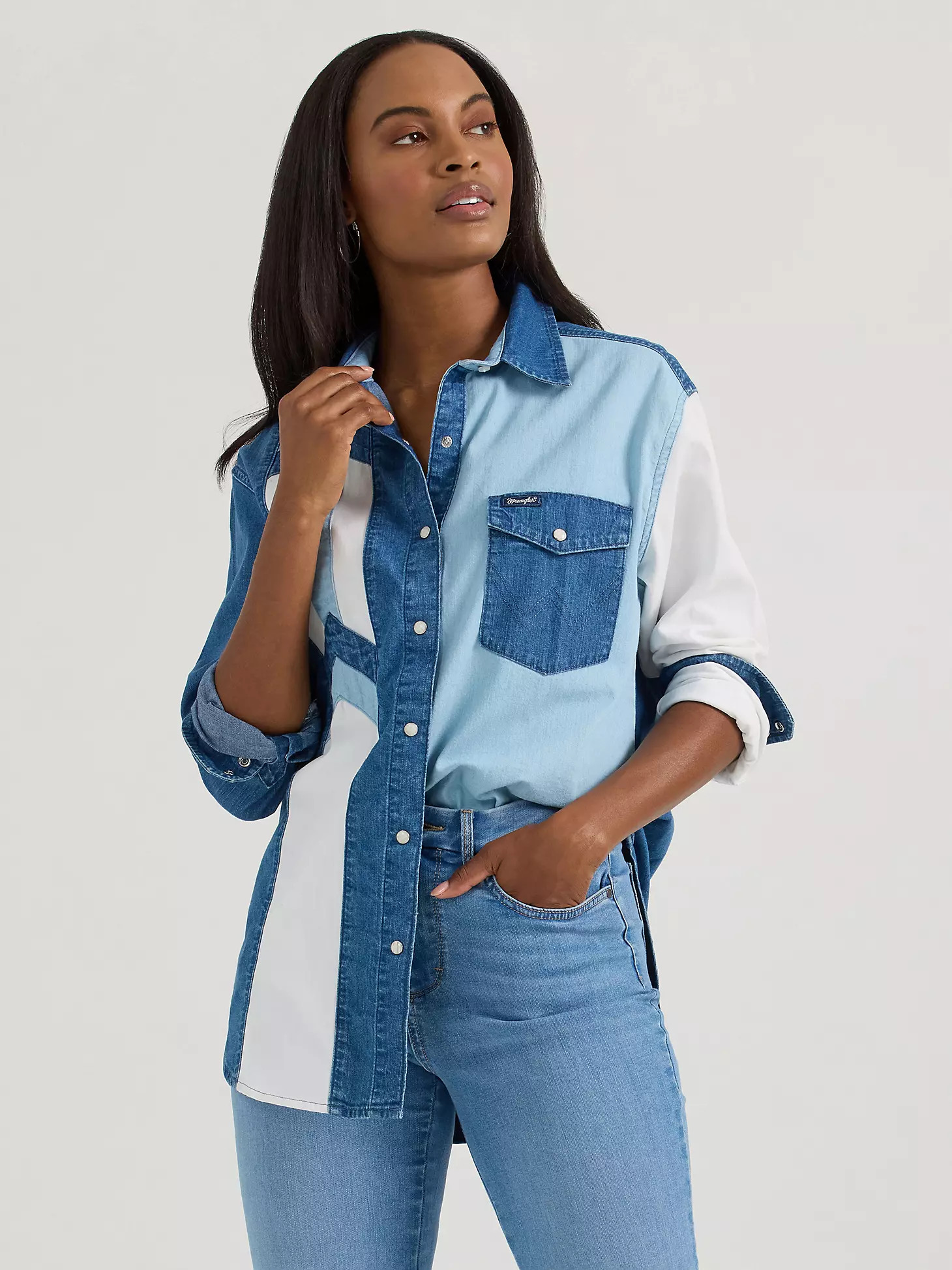 Women's Wrangler Pieced Boyfriend Denim Western Snap Shirt | Wrangler