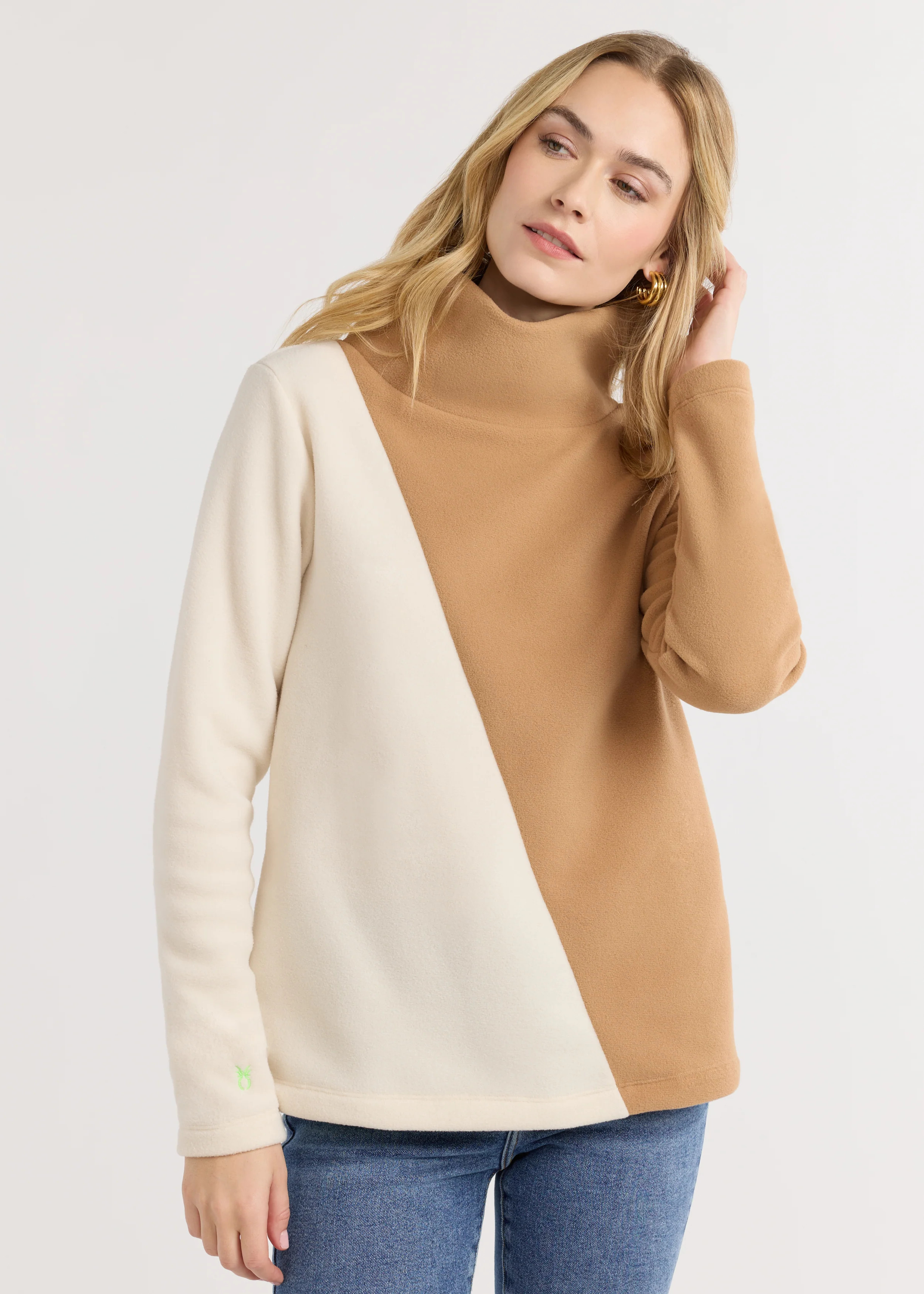 Greenpoint Diagonal Turtleneck in Vello Fleece (Cream/Camel) | Dudley Stephens