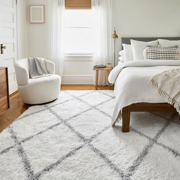 White Easy Shag Lattice Area Rug | Rugs USA