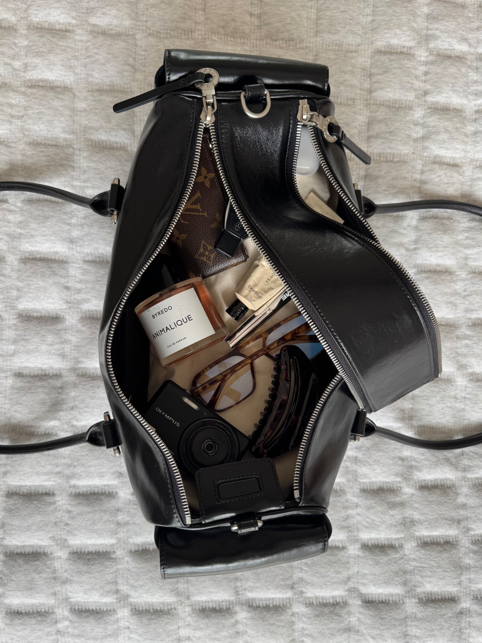 What’s in my bag 💼 

#LTKbag #LTKbeauty