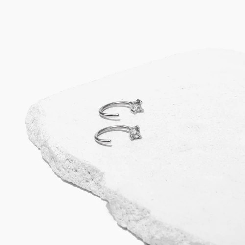 eva stud earrings | Tini Lux