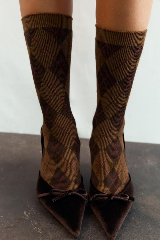 DIAMOND PATTERN COTTON SOCKS | Zara US