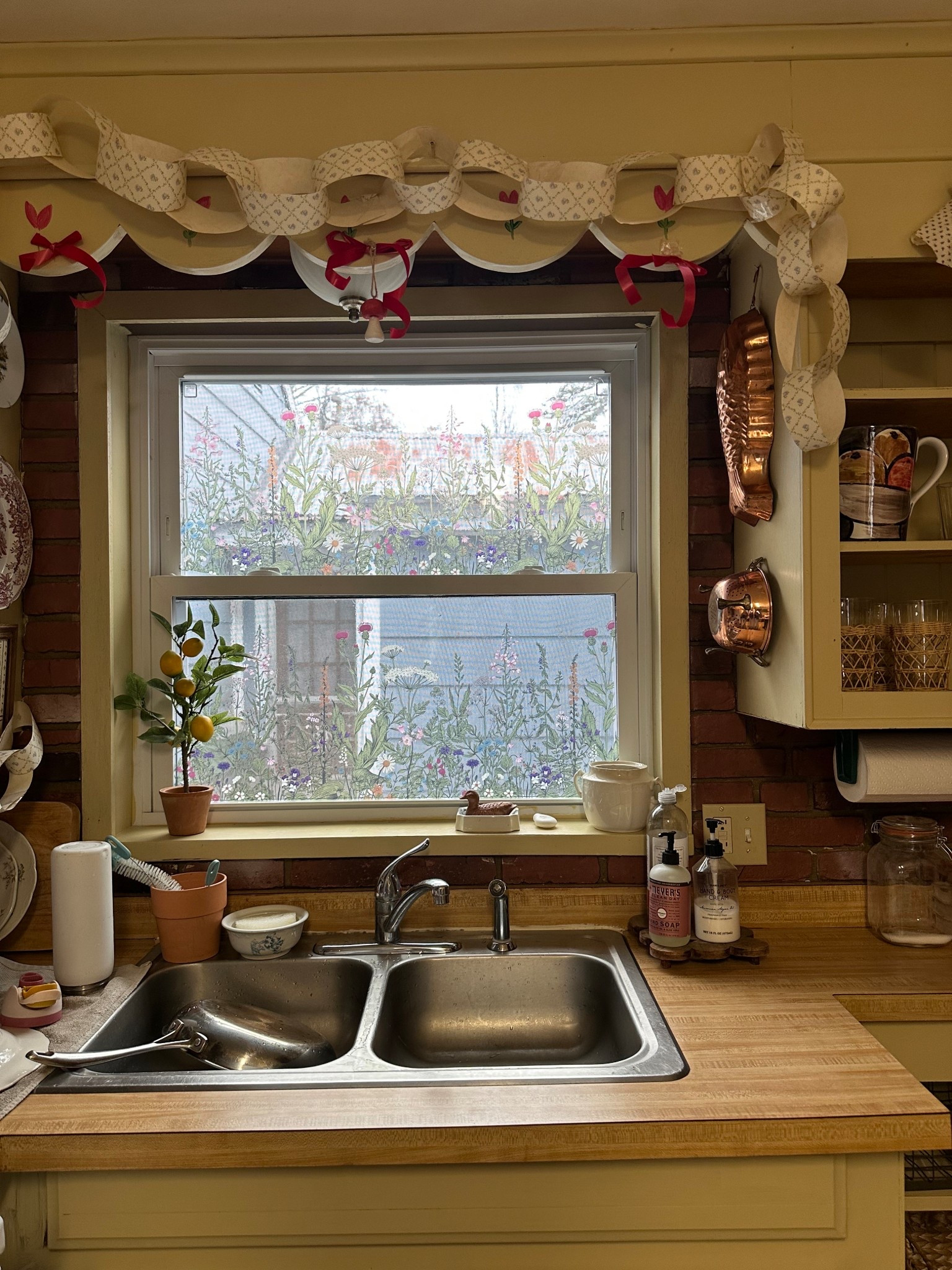 The cutest window cling ever 