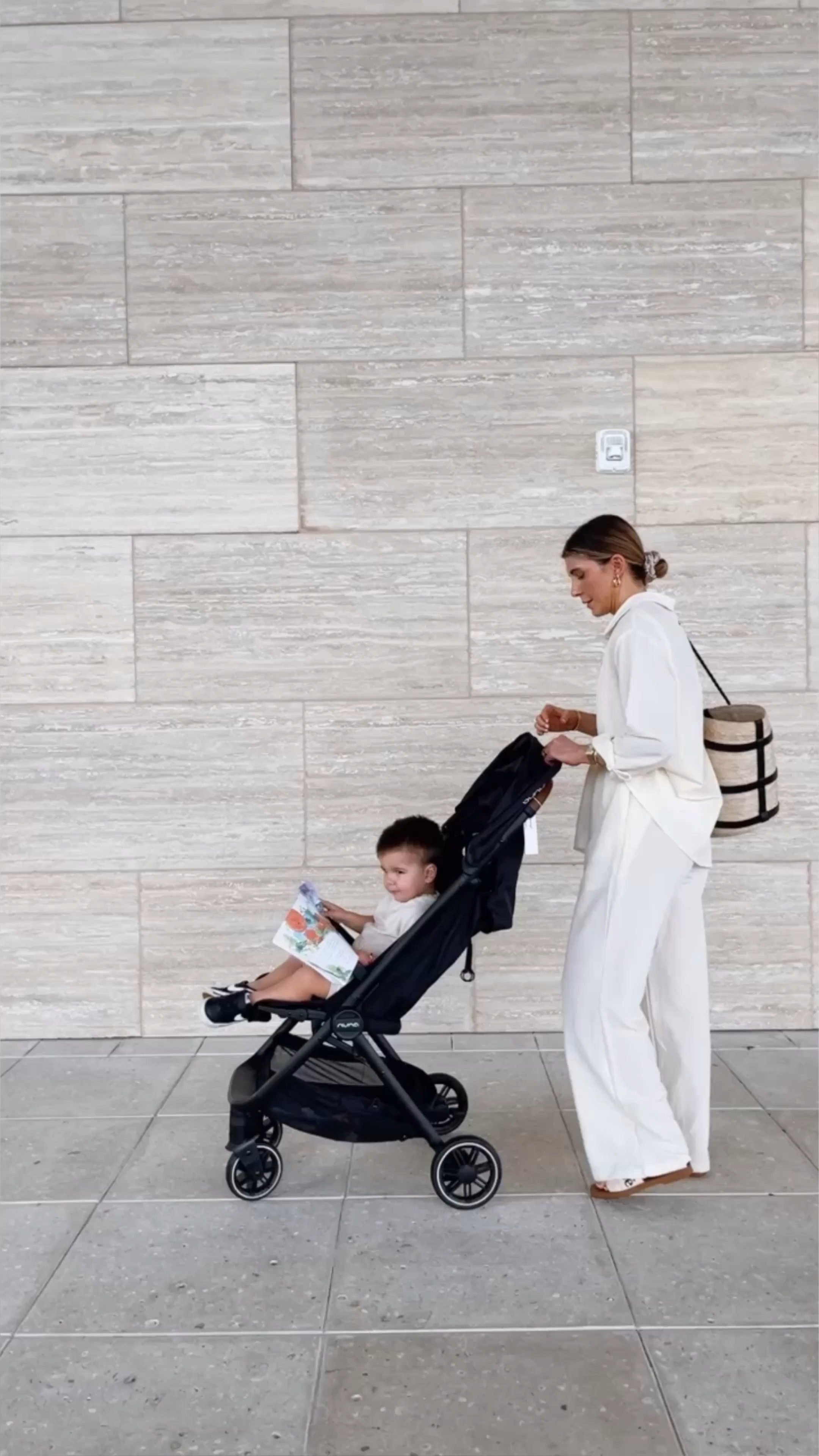 The stroller every parent needs! The easiest collapsing stroller I have ever owned. Took us 3 kids to find it, but now can’t imagine life on the go without it! To SHOP, comment the word STROLLER and I'll send you a DM with a link to shop. xx 