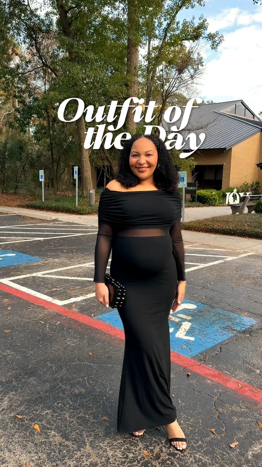 Non-maternity bump friendly dresses for weddings✨

This super stretchy, super comfortable maxi dress with mesh sleeves was perfect to for a wedding that I attended at 8 months pregnant.



#LTKootd #LTKBump #LTKWedding