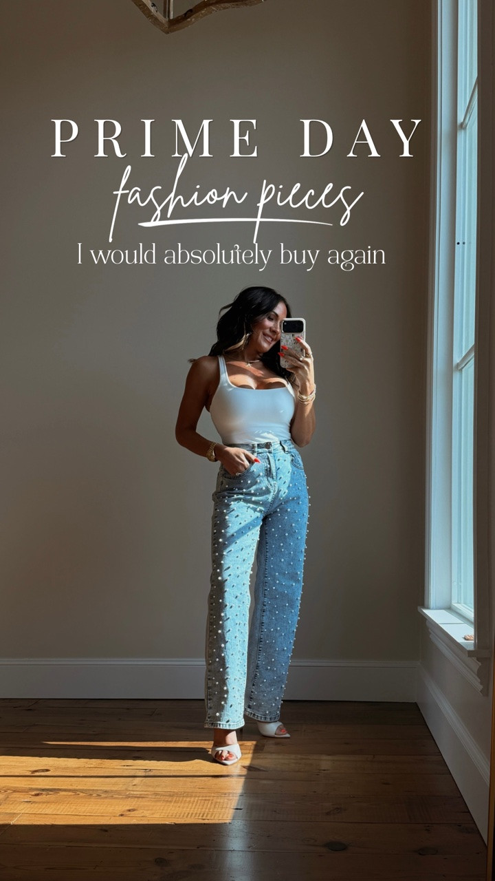 A few of my favorite Prime Day fashion finds that feel really good for summer right now 🤍 a mix of easy basics, elevated denim, fun little statement pieces, and accessories that finish the outfit without overthinking it.

Basically the kind of pieces that make getting dressed feel easy but still cute.

5’2” • 130 lbs • 25” waist • 34DD
Usually wearing XS/S

#AmazonFashion #PrimeDayDeals #PetiteFashion #Over40Style #SummerOutfits