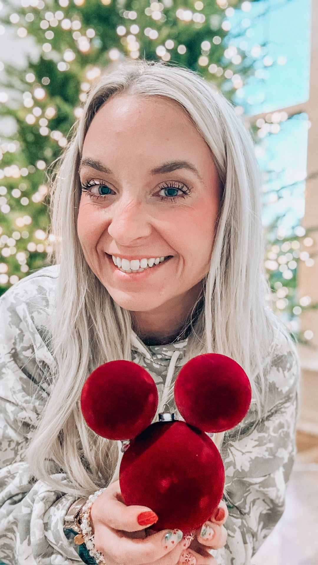 ✨🎄Office Christmas tree is officially up! I went for a simple, minimalist, monochrome look this year with rich burgundy velvet ornaments — but you know I had to add a touch of Disney magic. 🐭✨

If you’ve ever been to Disney, you know there are Hidden Mickeys everywhere… and I brought that tradition home! Can you guess how many Hidden Mickeys are on my tree? 👀🎁 And do you spot the glitter one? ✨😉

Even though I’m a pink girly most of the year, when it comes to Christmas decor, I’m all about classic reds, greens, and velvet textures. There’s just something about traditional colors that brings back all the cozy, nostalgic Disney magic for me. ❤️💚

I’ll be linking everything in my LTK if you want to add a little holiday magic to your space too! 🎀✨
#HiddenMickey #DisneyChristmas #ChristmasMagic #SouthernCinderellaStyle #OfficeDecor #LTKHoliday #VelvetChristmasTree 

#LTKHoliday #LTKHome #LTKdayinmylife