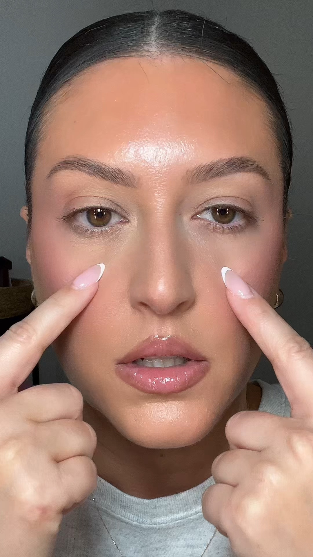 Let’s go in depth on how to fix cakey creasy concealer. Products used & shades linked below! 🫶🏼

Code MUATAY on all BK Beauty brushes!

FOUNDATION - 7
CONCEALER - Cashmere 
BLUSH - Blush Lilly
POWDER - Cherry Peach
LIP LINER - Stretch
LIP BALM - Pink Salted Caramel



#LTKgrwm #LTKBeauty