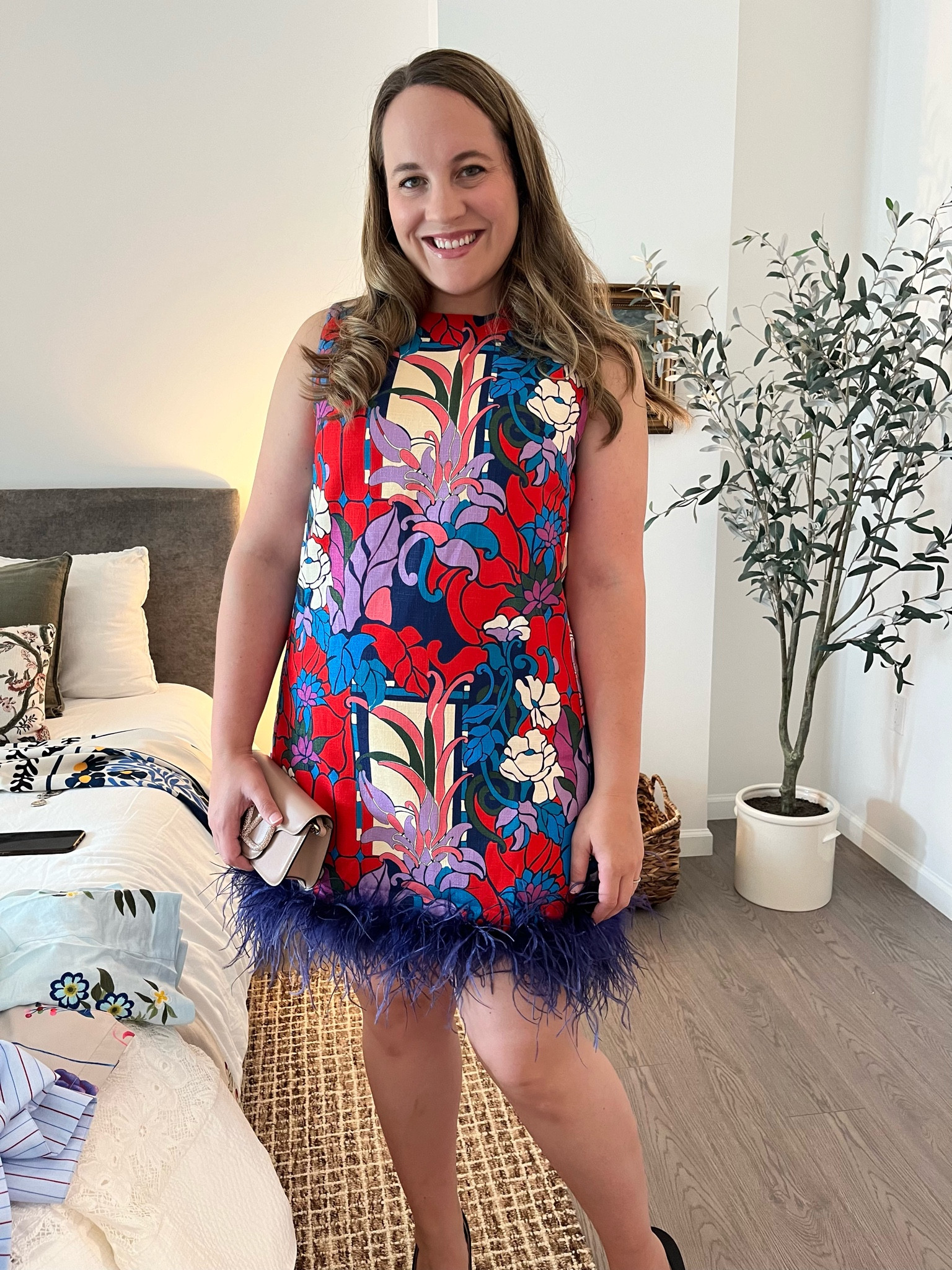 Loving this shorter feather dress from Tuckernuck.

Feather dress
Short dress
Summer dress
Occasionwear
Tuckernuck 

#LTKTravel #LTKStyleTip #LTKWedding