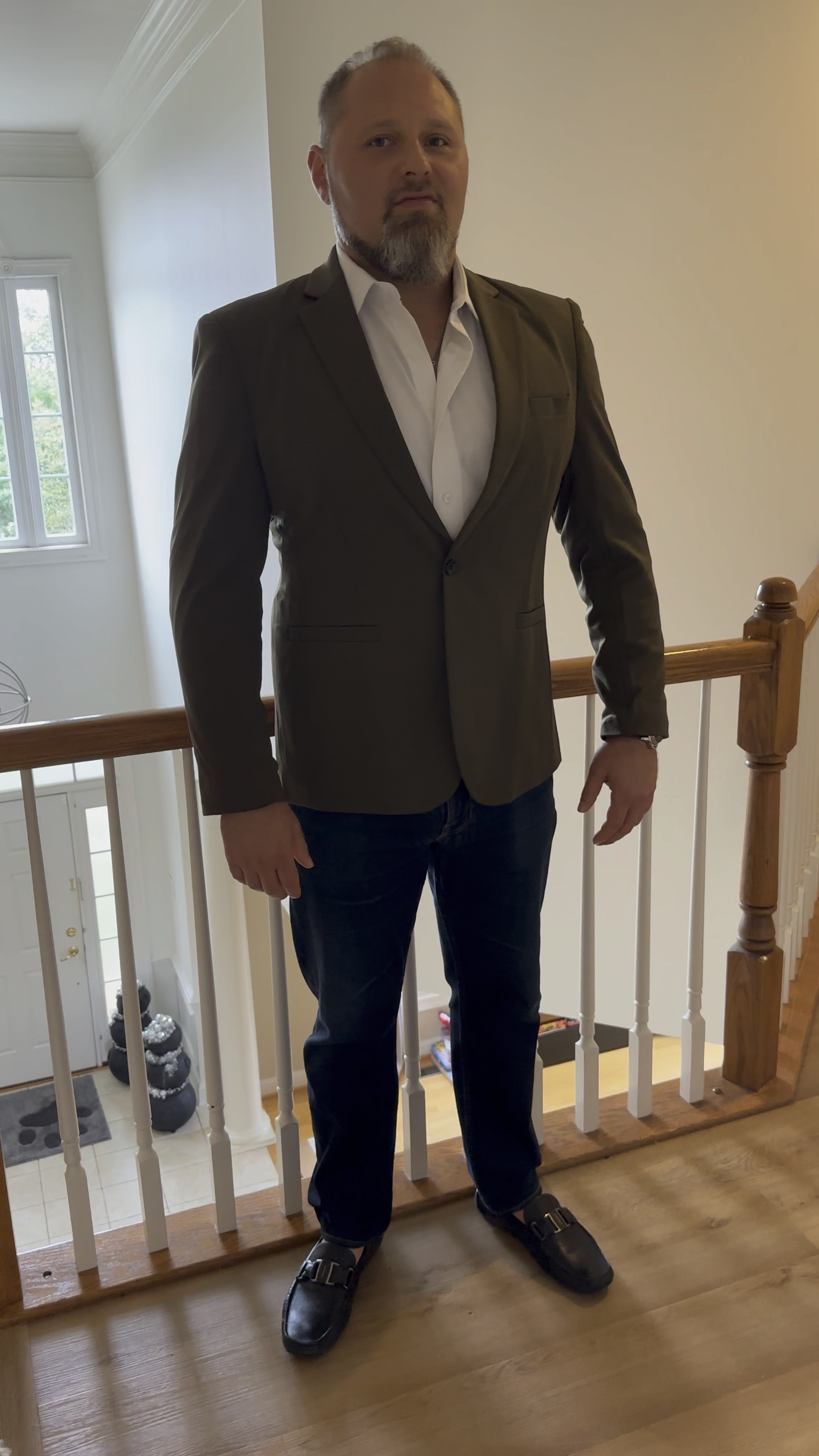 Upgrade your wardrobe this fall with the ultimate in style and sophistication! 🍂✨ Introducing our knit one-button sport coat in the most fashionable olive green of 2024. Perfect for any occasion, this jacket combines comfort and elegance with a modern twist. Pair it with your favorite jeans or dress pants for a look that’s effortlessly chic. Stand out this season with a touch of olive luxury! 💚 #FallFashion #OliveGreen #MensStyle #WardrobeEssentials

#LTKSaleAlert #LTKVideo #LTKMens