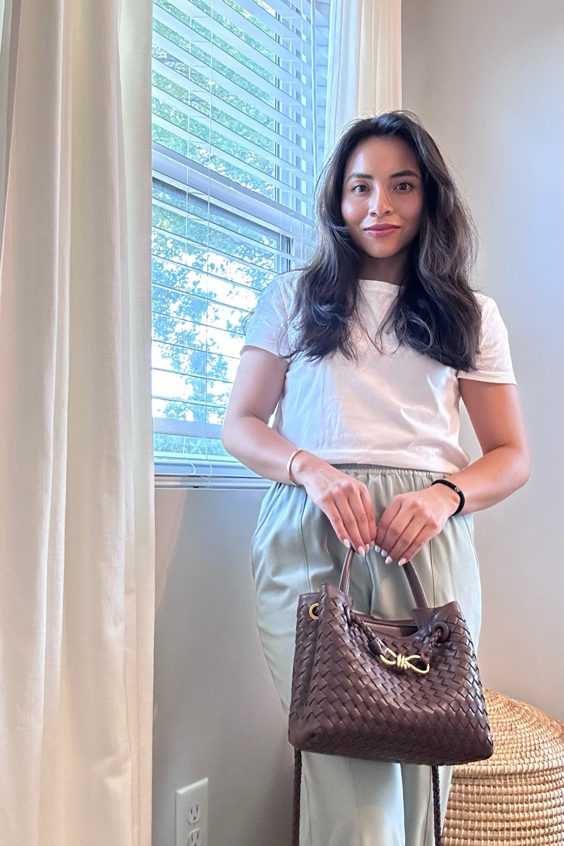 A fit for the busy moms, for the brunch girl, for the girl on a coffee run etc

Cotton shirt. Feels aesthetically pleasing to wear. I’m wearing XS. Hits right on my hip bones. Easy to tuck in.

Amazon bag. Easy to carry around. Multi purpose bag. It doesn’t look cheap. Hardware is semi good quality, but you pay for what you pay. Stitching seems not so great. Keeping it though because I’m always grabbing it.

Bangle. My favorite. Dainty. Perfect for me. I’m wearing 15cm. I don’t take mine off usually. 



#LTKstyletip #LTKfindsunder100 #LTKSeasonal