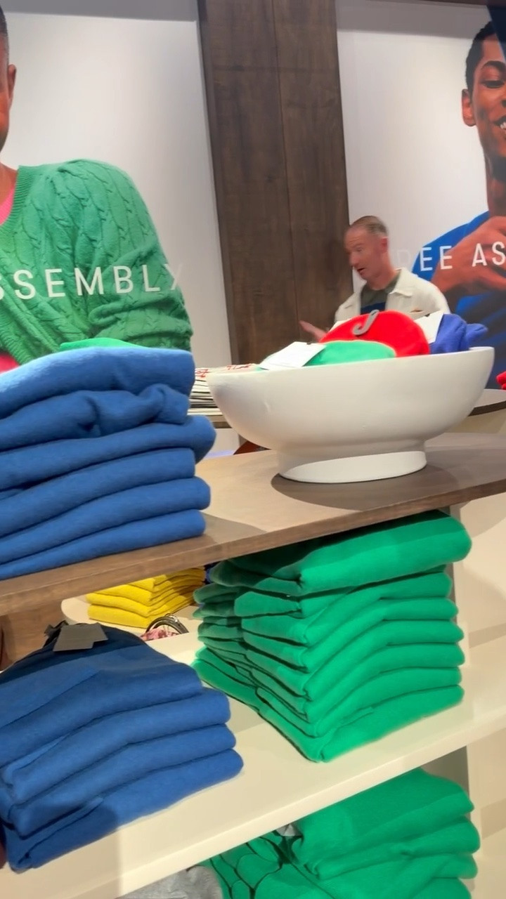 Cashmere for under $60🤯🤯 ￼@Walmart only comes in men’s sizing right now, but honestly, sometimes I prefer that for that baggier look😍😍

#LTKootd #LTKNYFW #LTKgrwm