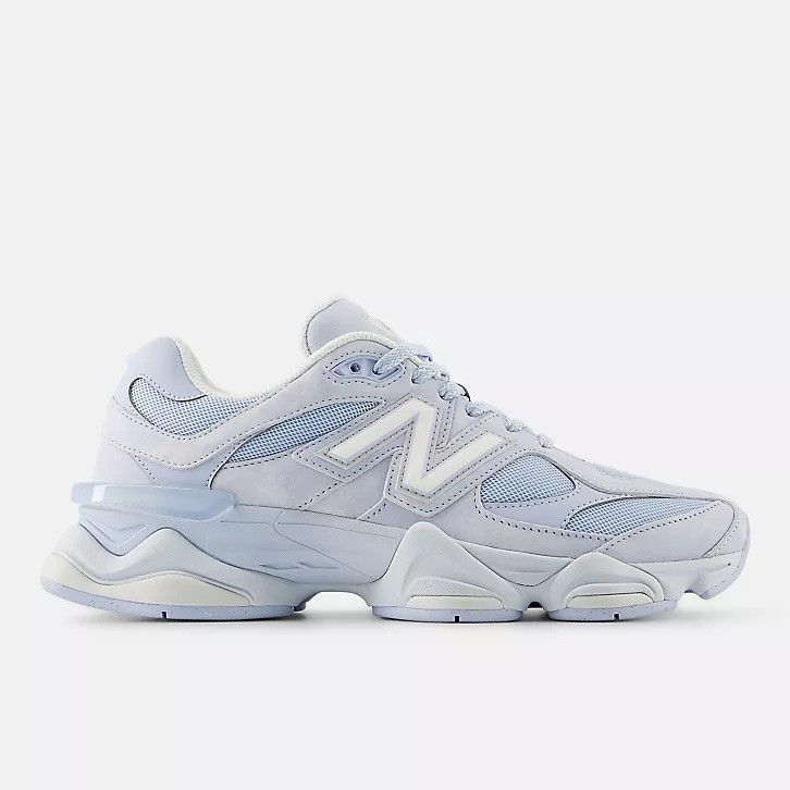 Need help deciding which new balance sneakers to get they are all so good!!!!

#LTKfitnessgoals #LTKActive #LTKootd