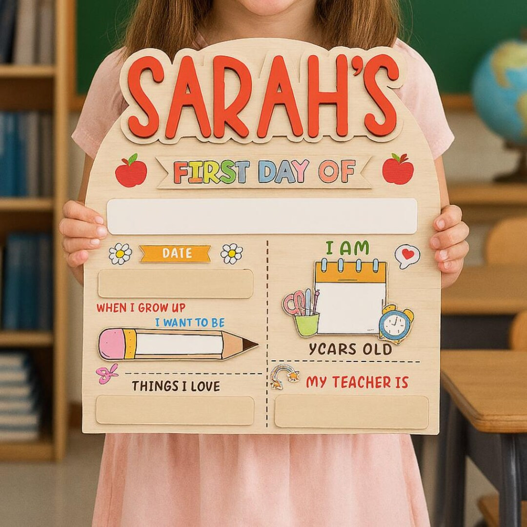 Personalized Wooden First Day of School Sign: Reusable Photo Prop - Etsy Canada | Etsy (US)