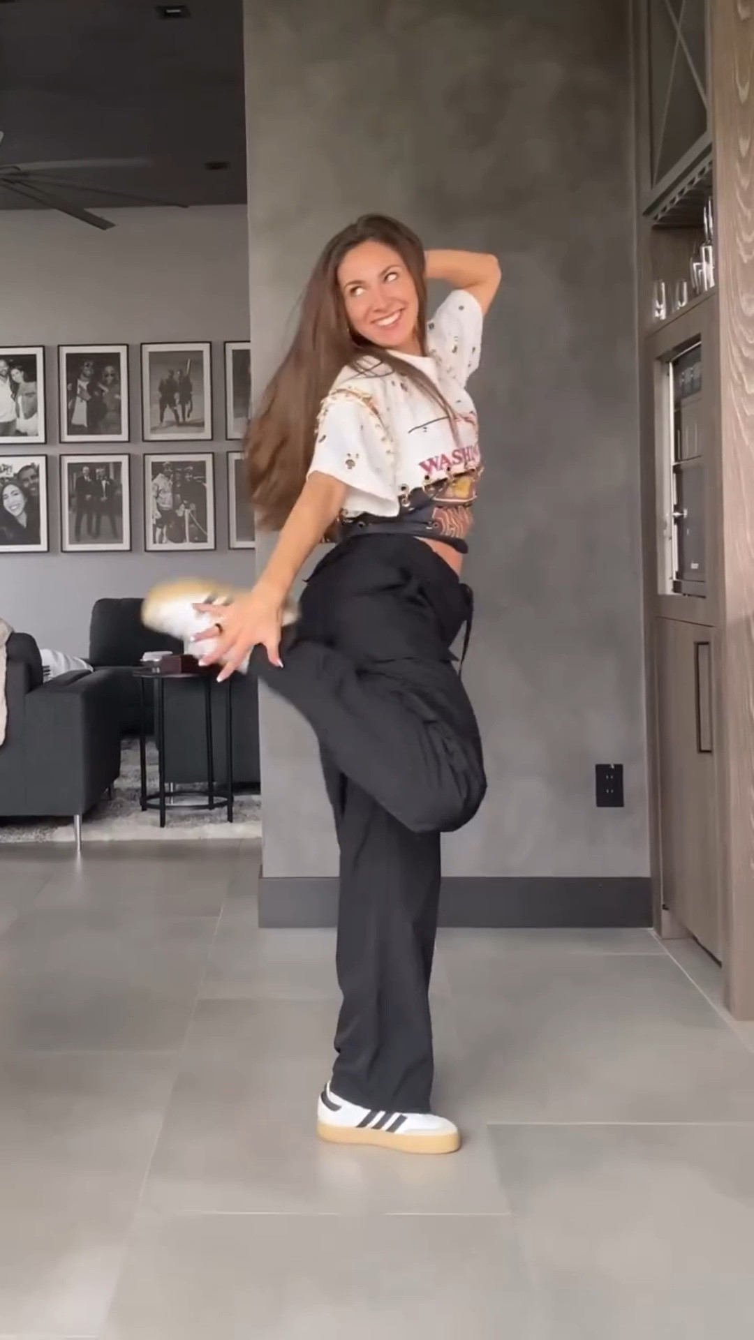 These cargo pants are some of my favorites! I love that there’s a real drawstring, especially now that I’m pregnant, they can grow with me🤰👏🏼

#LTKFindsUnder50 #LTKActive #LTKBump