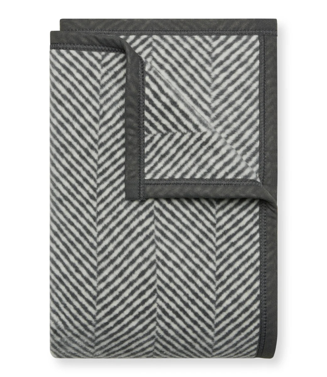 Harborview Herringbone Ash Midi Blanket | ChappyWrap