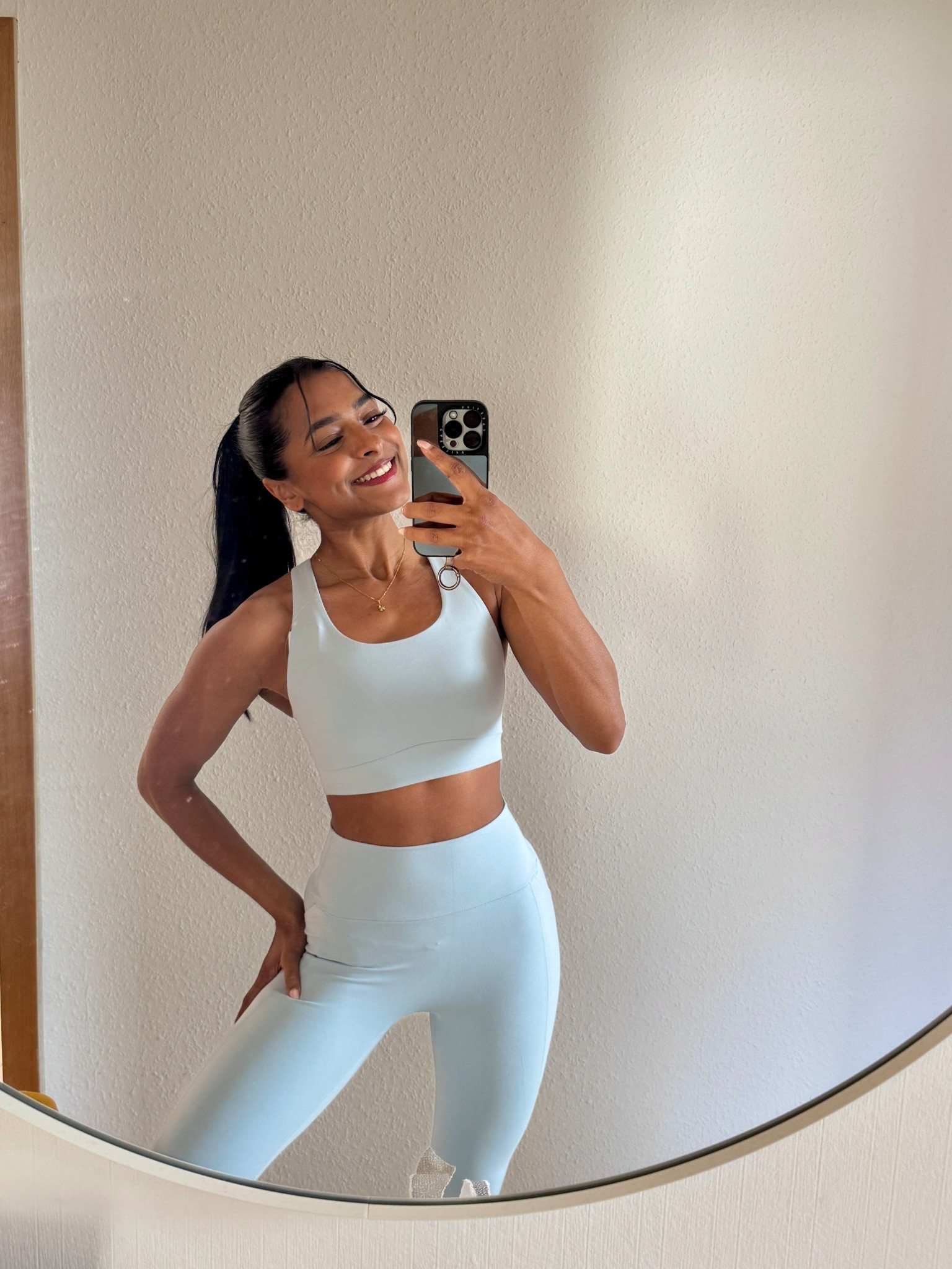 This sportswear set is absolutely beautiful, it‘s giving springvibes ✨🌻🩵🦋 

#LTKeurope #LTKspring #LTKfitness