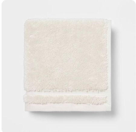 Bath towels for Jaclyn's bathroom 

#LTKhome #LTKBacktoSchool