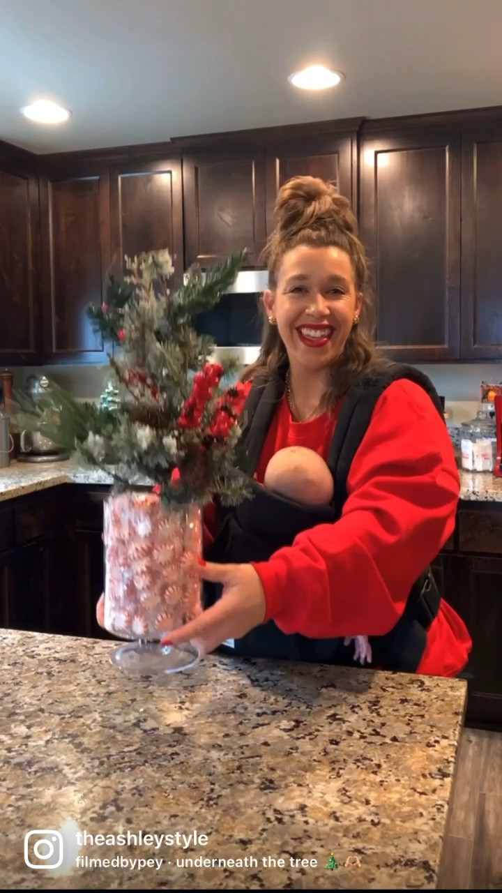 Christmas decor. Christmas centerpiece. Christmas tree. Holiday party. Holiday party decor. #christmasparty #holidaydecor #christmastablesettings #christmastabledecor #holidaycenterpiece

#LTKhome #LTKSeasonal #LTKHoliday