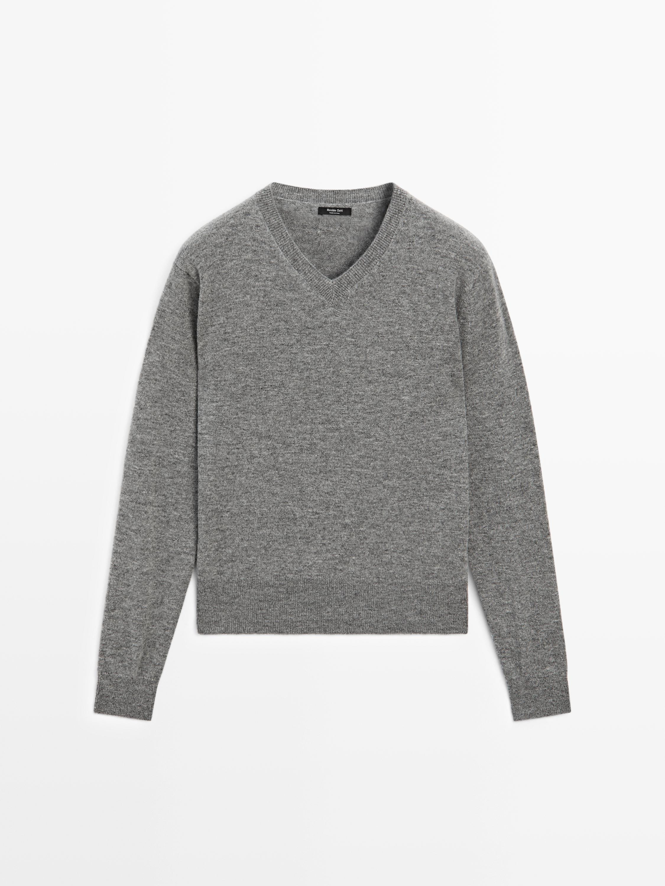 Wool blend knit V-neck sweater | Massimo Dutti UK
