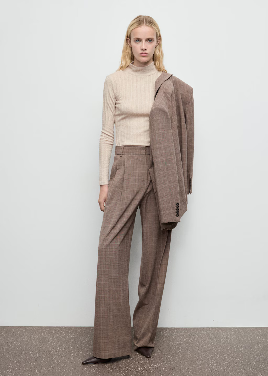 Ribbed high neck t-shirt light/pastel grey - Woman - S - MANGO | Mango (US/MX/AU)