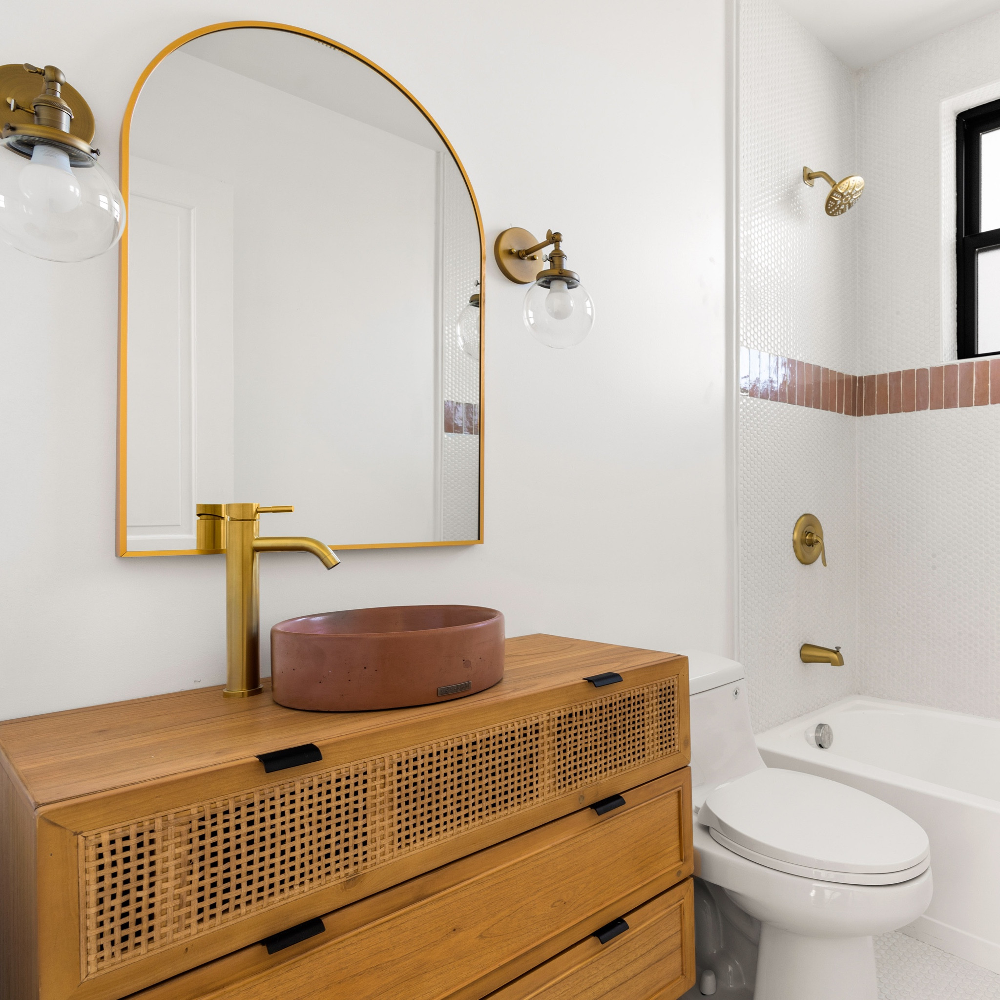 Adams Reno - Bathroom
