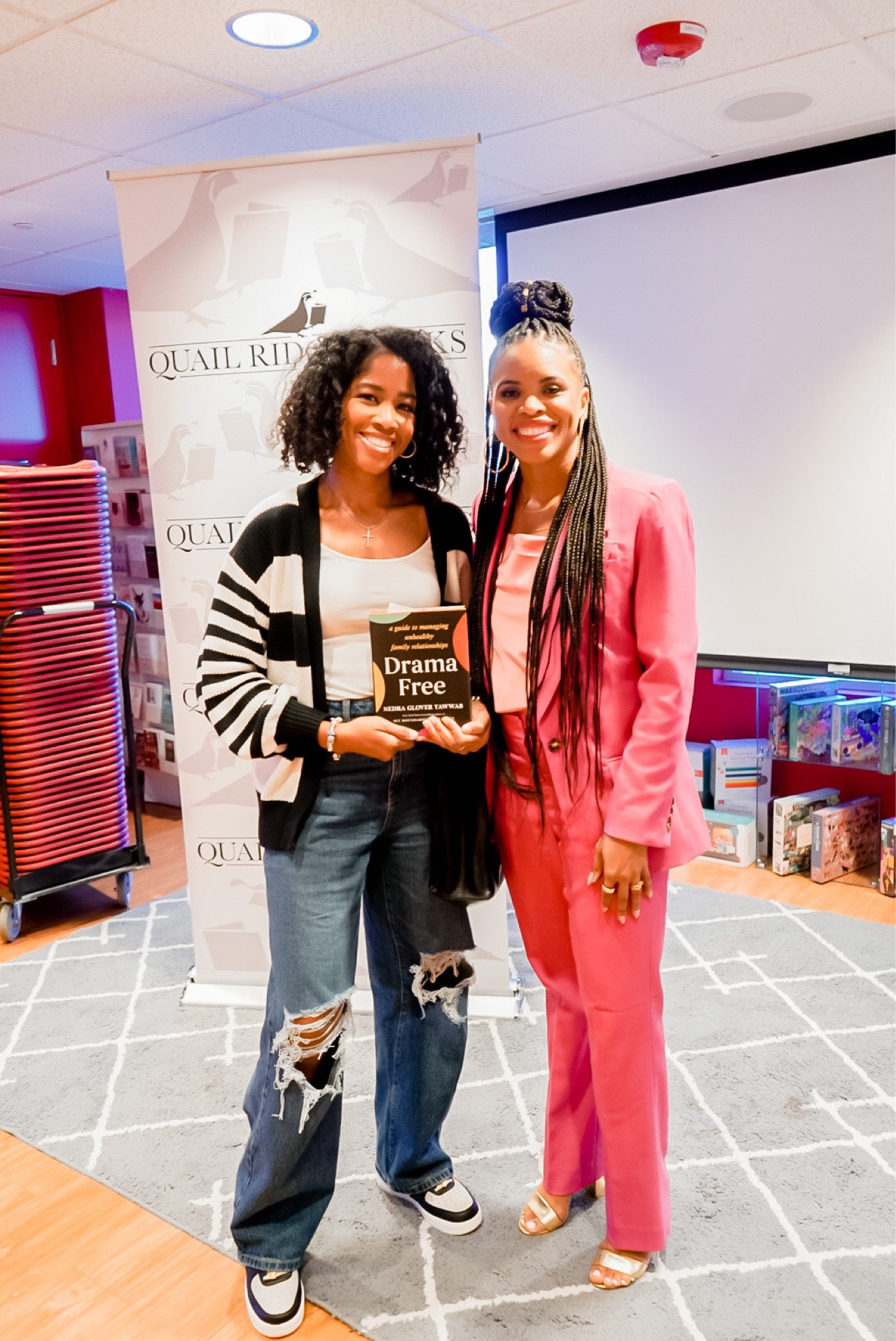 Excited to dive into this book! So happy to have it signed today 


#LTKunder50